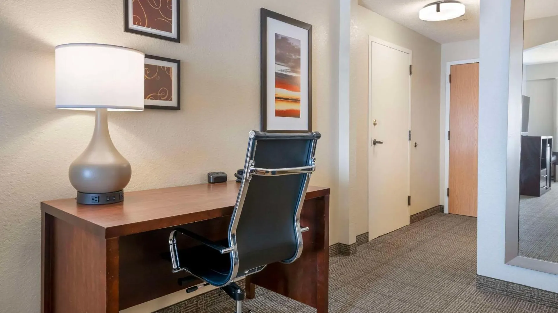 Comfort Suites Downtown Orlando