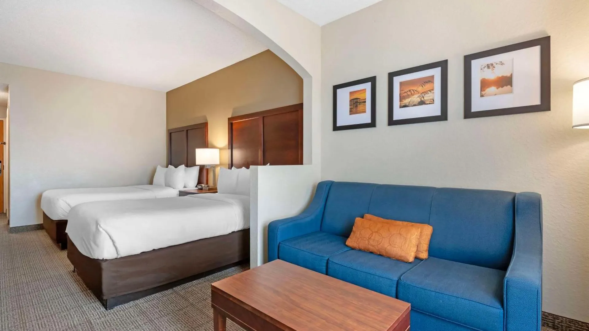 Comfort Suites Downtown Orlando 3*,