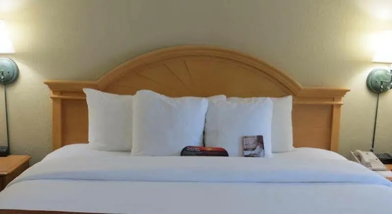 Comfort Suites Downtown Orlando